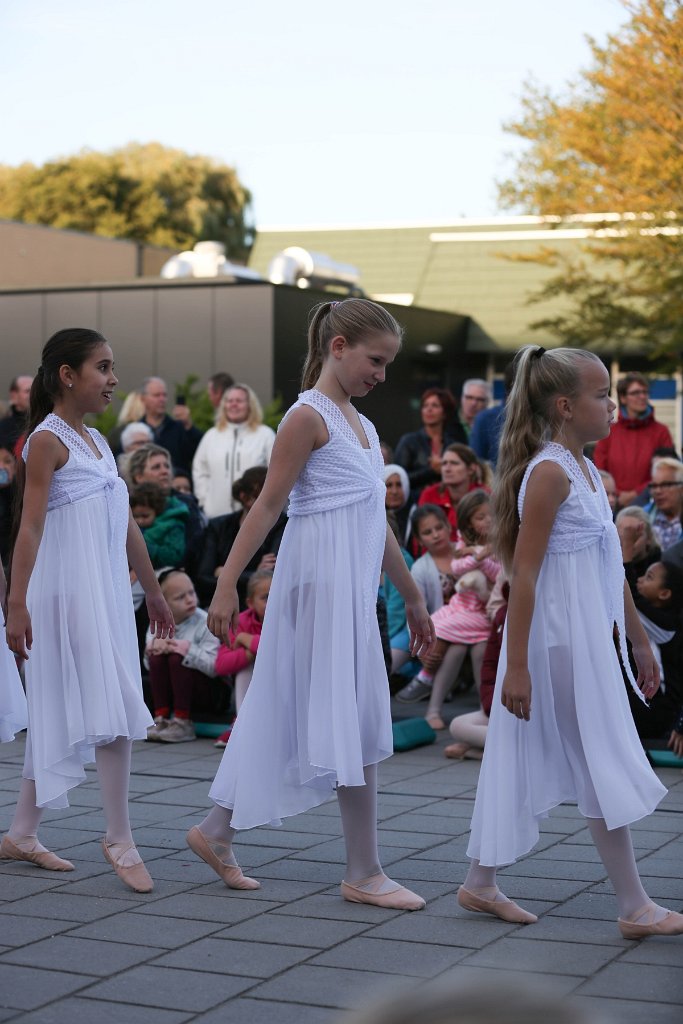 Schoolplein Festival B 512.jpg
